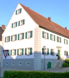 Bild der denkmalgerecht sanierten ehemaligen Gaststätte in Meinheim